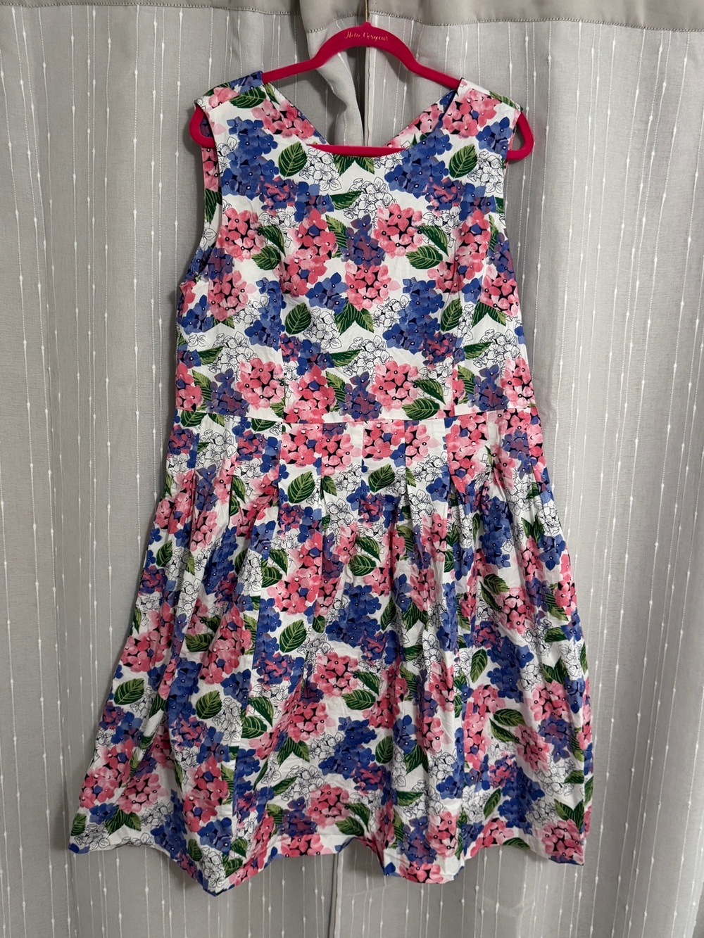 Chadwick’s Women’s Dress Hydrangea Print with pockets